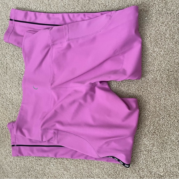 Zyia legging capris size 8-10 - Picture 4 of 4